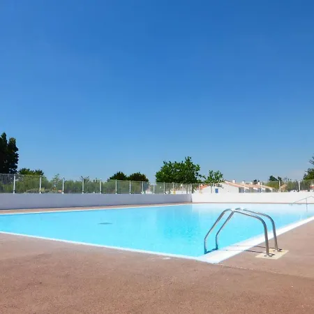 Maison 2 Pieces Avec Mezzanine, Piscine Chauffee, Proche Mer, Parking Prive - - Fr-1-224a-7 Holiday home